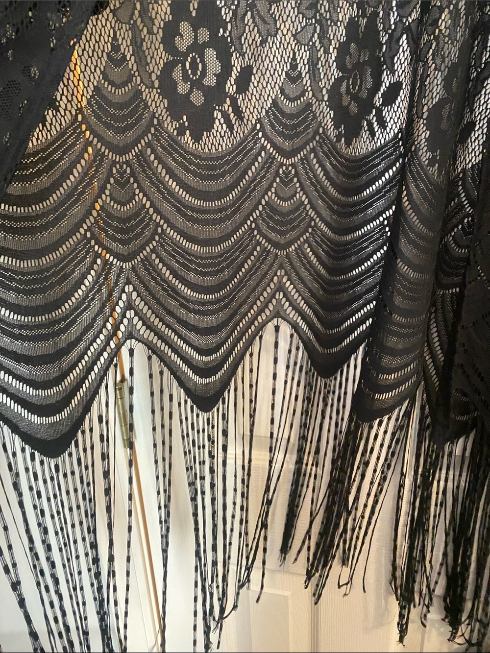 Siren Lily Black Lace Fringe Kimono - Picture 3 of 4